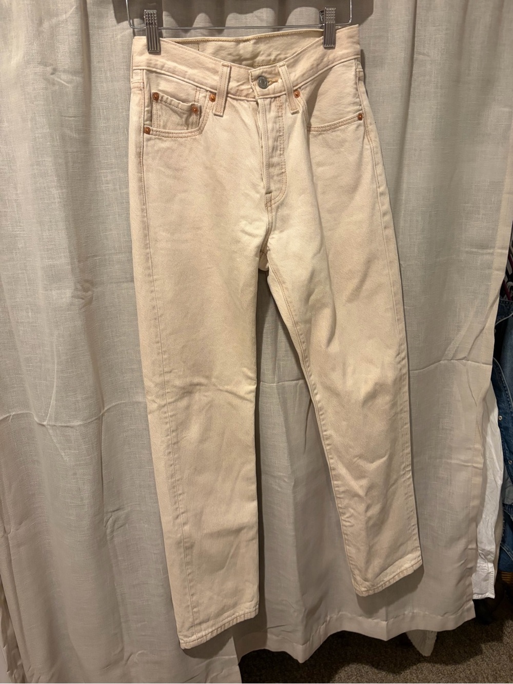 Levi's Cream Straight Jeans